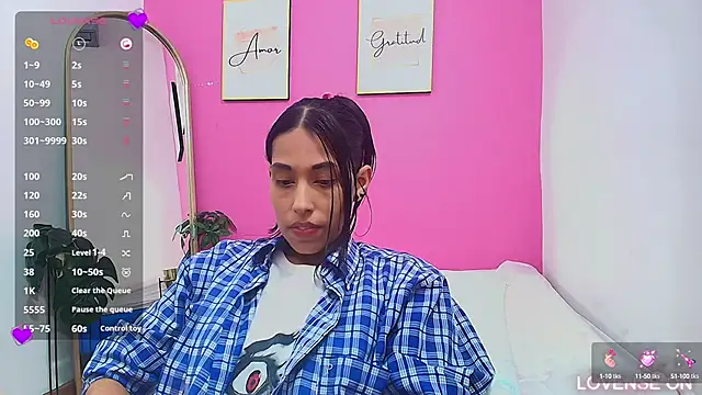 yourcuteneighbourr online show from 03-13-25, 06:16