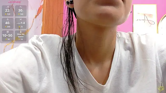 yourcuteneighbourr online show from 05-28-26, 03:03