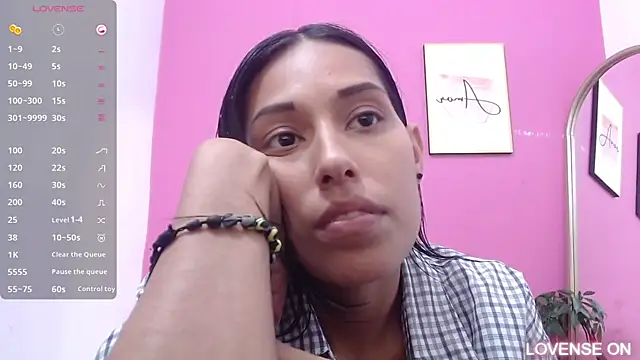 yourcuteneighbourr online show from 03-22-25, 09:24