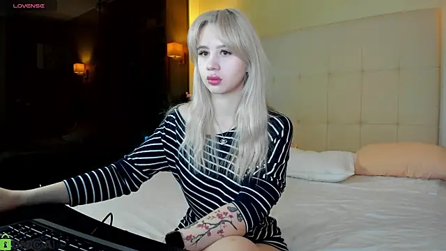 Valerie Woods online show from 02-23-26, 12:56