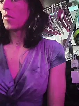 gurlnips online show from 01-07-26, 11:43