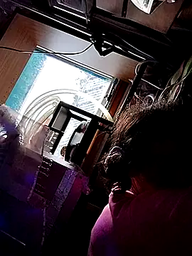 gurlnips online show from 10-09-25, 09:48