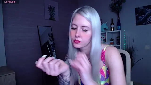 Snapshot of Mermaid_N chatting on 01-22-25, 07:46 Mermaid N online show from 01-22-25, 07:46