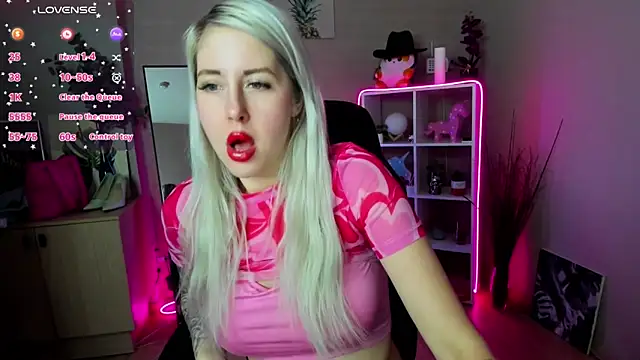 Snapshot of Mermaid_N chatting on 03-05-26, 01:35 Mermaid N online show from 03-05-26, 01:35