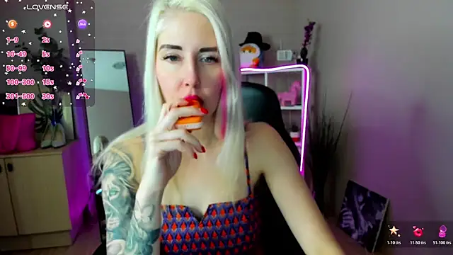 Snapshot of Mermaid_N chatting on 04-09-26, 01:29 Mermaid N online show from 04-09-26, 01:29