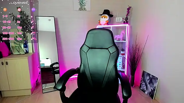 Snapshot of Mermaid_N chatting on 04-02-26, 01:35 Mermaid N online show from 04-02-26, 01:35