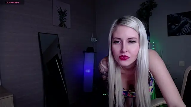 Snapshot of Mermaid_N chatting on 02-06-25, 01:38 Mermaid N online show from 02-06-25, 01:38