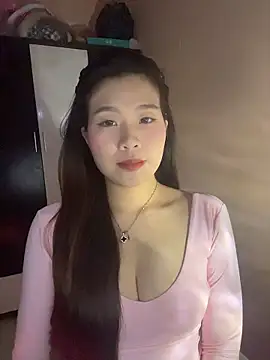 Snapshot of Bae1103 chatting on 01-10-26, 04:24 Bae1103 online show from 01-10-26, 04:24