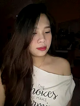 Snapshot of Bae1103 chatting on 10-19-25, 04:54 Bae1103 online show from 10-19-25, 04:54