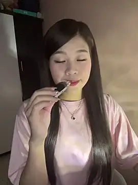 Snapshot of Bae1103 chatting on 02-09-26, 06:17 Bae1103 online show from 02-09-26, 06:17