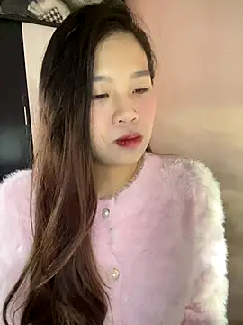 Snapshot of Bae1103 chatting on 11-29-25, 01:39 Bae1103 online show from 11-29-25, 01:39