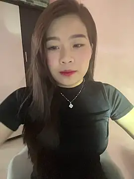 Snapshot of Bae1103 chatting on 02-28-26, 06:02 Bae1103 online show from 02-28-26, 06:02