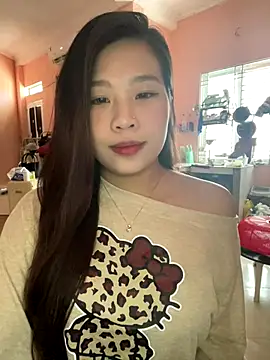 Snapshot of Bae1103 chatting on 09-19-25, 07:45 Bae1103 online show from 09-19-25, 07:45