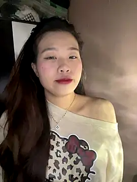 Snapshot of Bae1103 chatting on 11-24-25, 05:02 Bae1103 online show from 11-24-25, 05:02