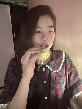 Snapshot of Bae1103 chatting on 03-08-26, 09:34 Bae1103 online show from 03-08-26, 09:34