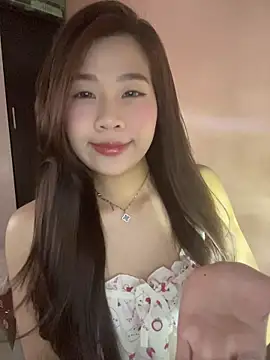 Snapshot of Bae1103 chatting on 04-11-26, 08:51 Bae1103 online show from 04-11-26, 08:51