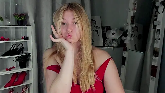 Rebecca Kelly online show from 11-21-25, 02:32