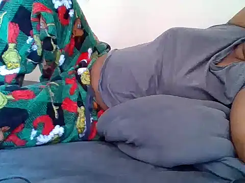 Snapshot of XOXO_NATASHALUCKY chatting on 06-07-26, 11:04 XOXO NATASHALUCKY online show from 06-07-26, 11:04