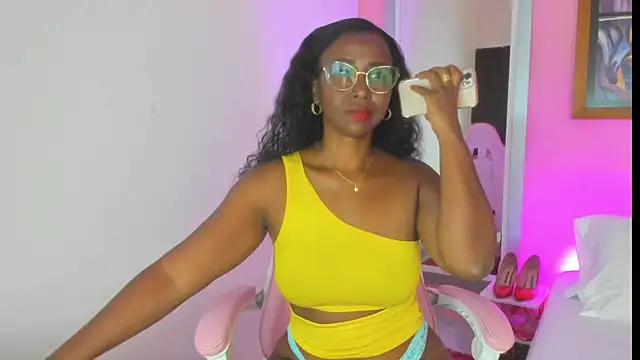 alexajhonson1012 online show from 10-03-25, 09:27