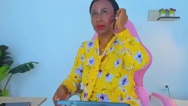 alexajhonson1012 online show from 02-10-26, 06:51