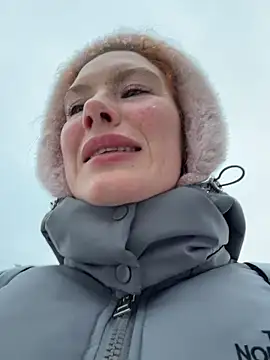 Snapshot of Liv_Fay chatting on 02-11-26, 01:11 Liv Fay online show from 02-11-26, 01:11