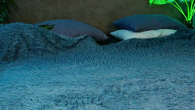 Liv Fay online show from 03-20-25, 08:40