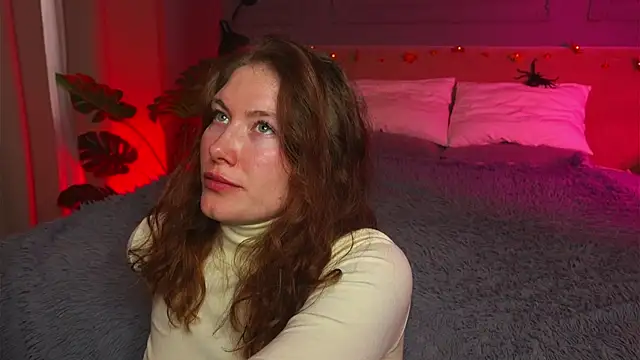 Liv Fay online show from 10-15-25, 01:41