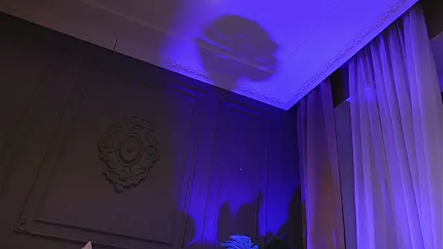 Liv Fay online show from 04-18-26, 07:18