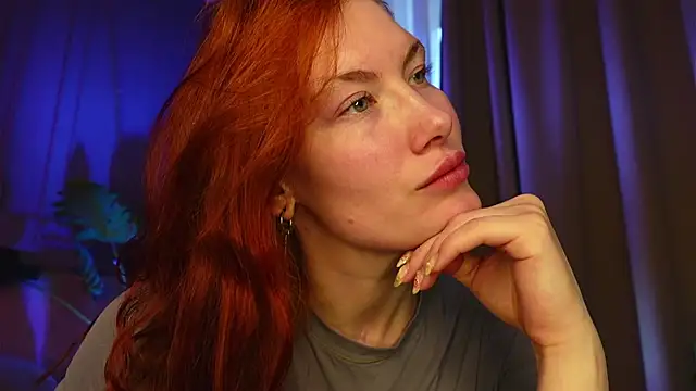 Snapshot of Liv_Fay chatting on 02-25-26, 03:01 Liv Fay online show from 02-25-26, 03:01