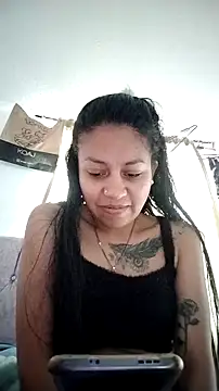 Snapshot of Tiphanydirty3 chatting on 04-18-26, 07:58 Tiphanydirty3 online show from 04-18-26, 07:58