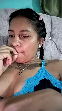 Tiphanydirty3 online show from 10-17-25, 04:16