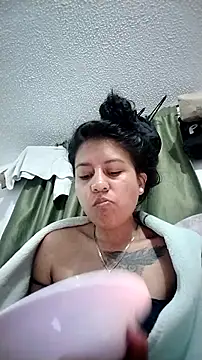 Tiphanydirty3 online show from 12-23-25, 12:43