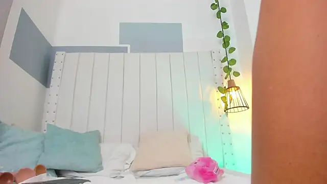 hannah gray online show from 09-23-25, 11:06