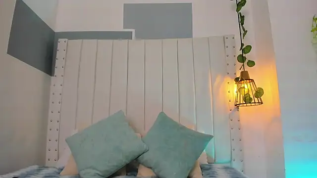 hannah gray online show from 10-13-25, 11:12