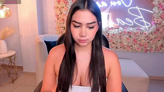 Snapshot of CelestePalmer_ chatting on 09-22-25, 10:10 CelestePalmer online show from 09-22-25, 10:10