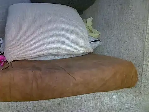 creamyjuices01 online show from 10-10-25, 09:43