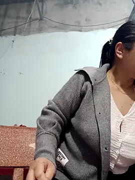 Snapshot of Queen_18200 chatting on 02-08-26, 10:29 Queen 18200 online show from 02-08-26, 10:29