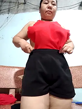 Queen 18200 online show from 04-12-26, 10:24