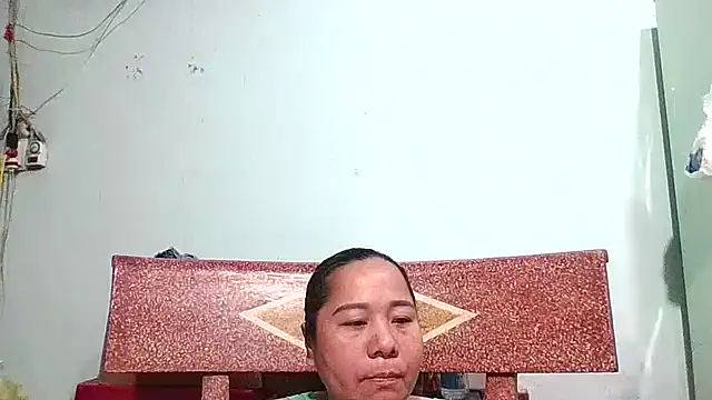 Queen 18200 online show from 04-04-26, 10:27