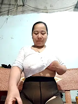 Snapshot of Queen_18200 chatting on 02-15-26, 09:58 Queen 18200 online show from 02-15-26, 09:58