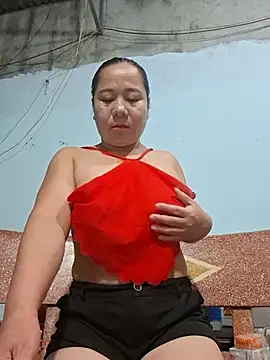 Snapshot of Queen_18200 chatting on 07-04-26, 10:14 Queen 18200 online show from 07-04-26, 10:14