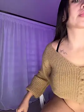 Snapshot of Tsuki-moon chatting on 02-15-26, 12:59 Tsuki-moon online show from 02-15-26, 12:59