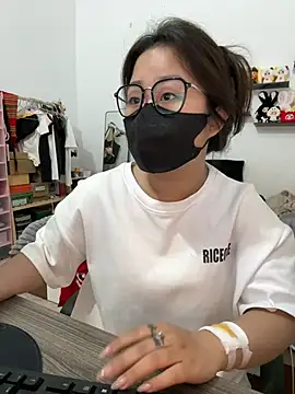 Snapshot of Jenni_nana chatting on 03-23-25, 06:26 Jenni nana online show from 03-23-25, 06:26