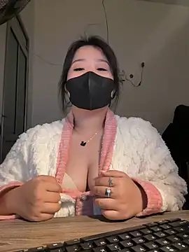 Snapshot of Jenni_nana chatting on 12-20-24, 10:27 Jenni nana online show from 12-20-24, 10:27