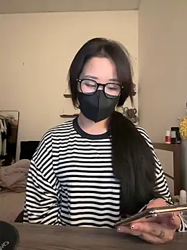 Snapshot of Jenni_nana chatting on 09-15-25, 04:18 Jenni nana online show from 09-15-25, 04:18