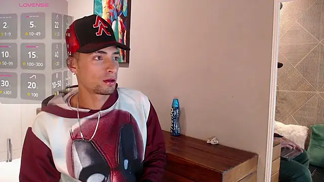 Snapshot of DrakeNeumann chatting on 03-18-25, 03:45 DrakeNeumann online show from 03-18-25, 03:45