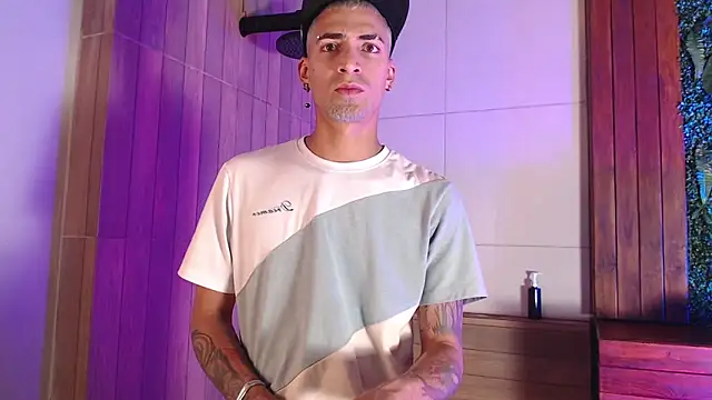 DrakeNeumann online show from 11-11-25, 03:56