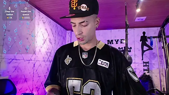 DrakeNeumann online show from 11-14-25, 03:32