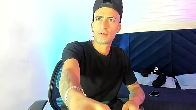 DrakeNeumann online show from 11-10-25, 03:33