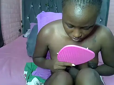 sexybree  online show from 12-02-25, 07:37